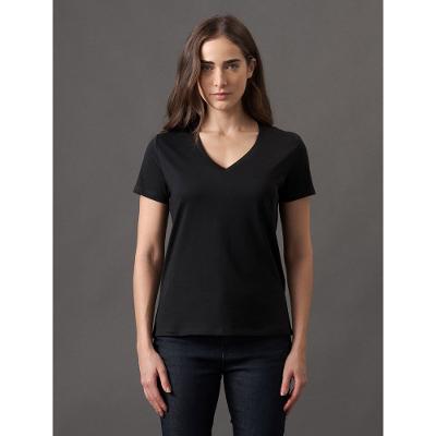 Camiseta Feminina Estampa Lateral Gola v Calvin Klein Jeans - Preto