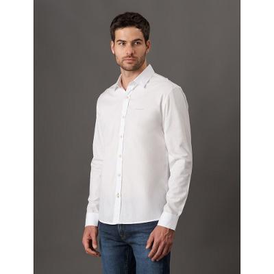 Camisa Manga Longa Regular Lisa Básica Logo No Peito Calvin Klein Jeans - Branco