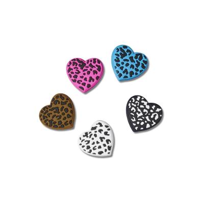 Jibbitz™ coração animal print leopardo pack com 5 peças unico