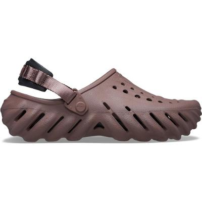 Sandália crocs echo clog truffle