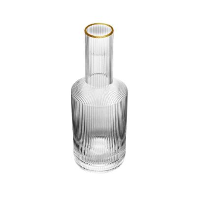 Garrafa de Cristal Wolff com Fio de Ouro Lines - 800ml