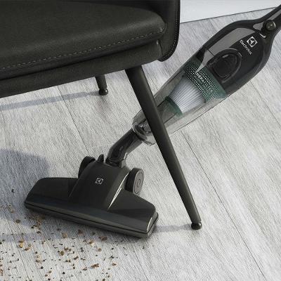 Aspirador de Pó Vertical com Fio Electrolux 1100W 2 em 1 Filtro HEPA Preto (STK12)