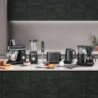 Mixer 3 em 1 Electrolux Preto 700W Expert com Haste em Inox e Tecnologia TruFlow Power System (IBP70)