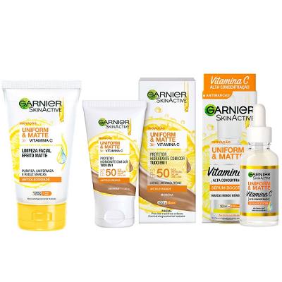 Garnier Skin Uniform & Matte Vitamina C Kit – Sérum Facial + Gel de Limpeza + Protetor Solar FPS50 cor Morena