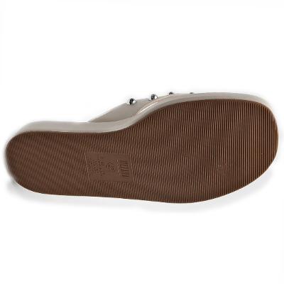 Chinelo Vizzano Flat Spikes Feminino - Off White