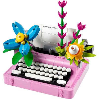 LEGO® Creator 3 em 1 - Máquina de escrever com flores