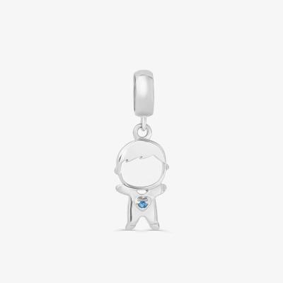 Charm Menino Cravejado em Prata 925
