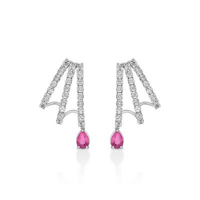 Brinco Ear Hook com Rubi e Diamantes em Ouro Branco 18k