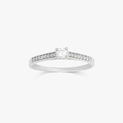 Anel Solitário com 23 Pontos de Diamantes em Ouro Branco 18k