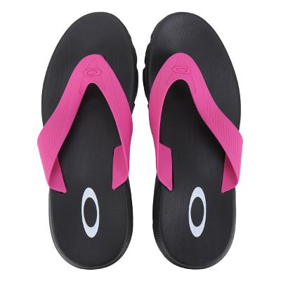 Chinelo Oakley Banks Masculino