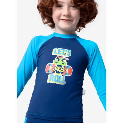 Camiseta com Proteção Solar Menino Dinossauro Skate