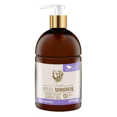 Shampoo PetNature Peles Sensíveis para Cães e Gatos - 500 mL