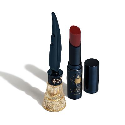 Combo Harry Potter Quem Disse, Berenice?: Balm Labial Vermelho 3,2g + Delineador Dourado 7ml