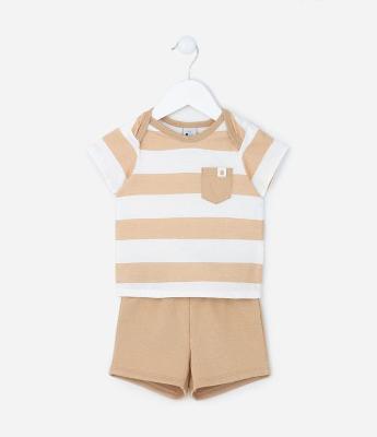 Conjunto Infantil com Estampa Listrada e Bolsinho Contrastante - Tam 0 a 18 meses