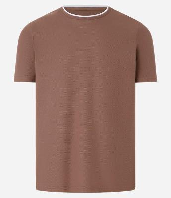 Camiseta Texturizada com Detalhe no Colarinho