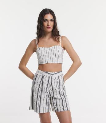 Blusa de Alça Cropped em Linho com Listras em Fio Tinto e Lastex nas Costas