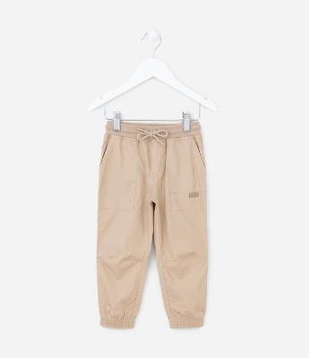 Calça Infantil em Sarja com Bolsos e Recortes - Tam 1 a 5 anos