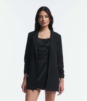 Blazer Longo Alfaiatado em Crepe com Manga Enrugada