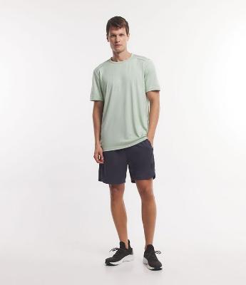 Bermuda Esportiva Tecnologia Dry com Cós Elástico e Bolsos com Zíper