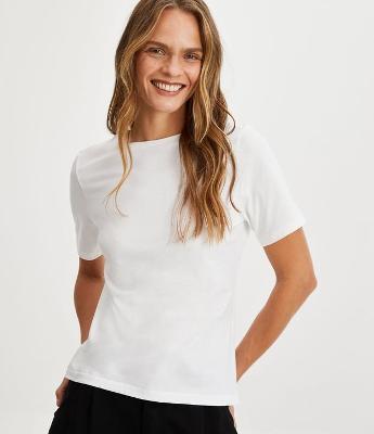 Camiseta Básica em Algodão Peruano com Manga Curta