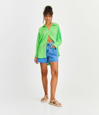 Short Mom Jeans com Cinto Cadarço