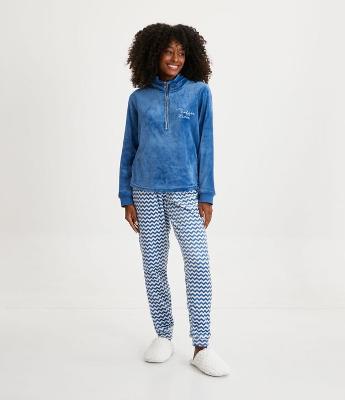 Pijama Longo em Fleece com Gola Alta e Estampa Zig Zag