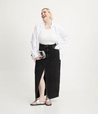 Saia Longa Jeans com Fenda Frontal Curve & Plus Size