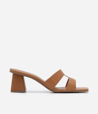 Sandália Mule com Tiras H e Salto Grosso