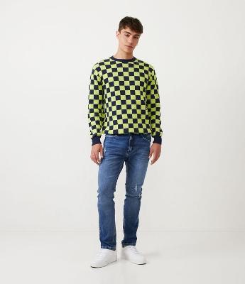 Calça Skinny Jeans com Puídos e Bolsos