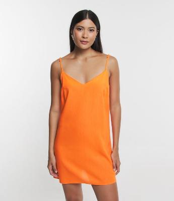 Vestido Curto de Alça em Linho com Decote V