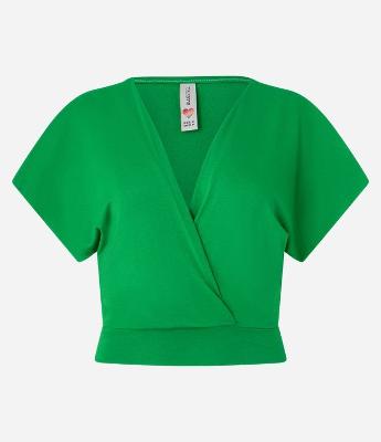 Blusa Curta em Crepe com Decote V Transpassado