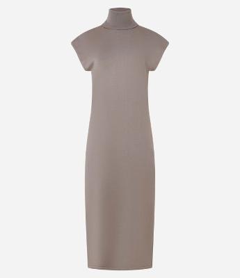 Vestido Midi em Tricô com Gola Alta e Manga Curta Sem Cava
