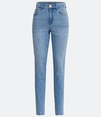 Calça Slim em Jeans com Fenda na Barra