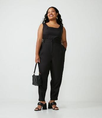 Calça Cenoura Alfaiatada com Cintura Alta Curve & Plus Size