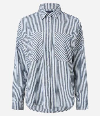 Camisa Jeans com Bolsos e Estampa de Listras