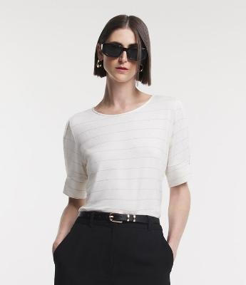 Blusa em Viscose Texturizada com Listras de Fio Metálico
