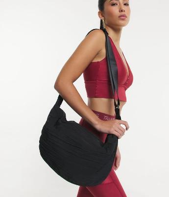 Bolsa Hobo Média com Alça Transversal Regulável