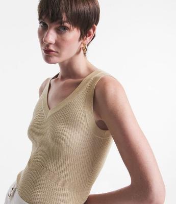 Blusa Sem Manga em Viscose Canelada com Fio Metalizado
