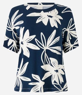 Blusa em Viscose com Estampa Floral Contrastante