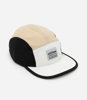 Boné 5 Panel em Microfibra com Recortes e Etiqueta Frontal
