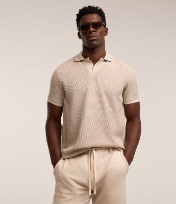 Camisa Polo com Gola Lapela sem Botão e Textura Canelada