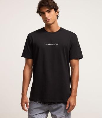 Camiseta Comfort em Algodão Peruano com Estampa Exploring