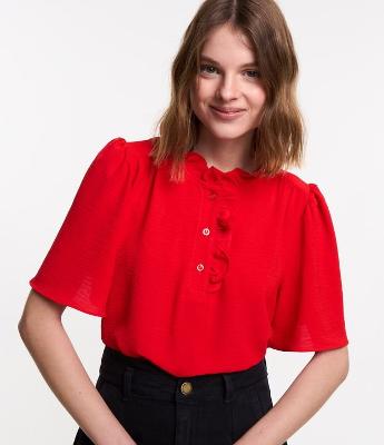 Blusa com Gola Babado e Mangas Bufantes