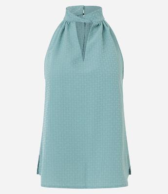 Blusa sem Manga em Jacquard com Golinha Alta e Detalhe Vazado