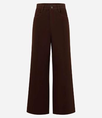 Calça Wide Leg em Sarja com Friso Frontal