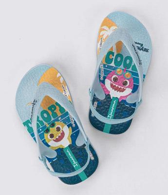 Chinelo Infantil com Elástico e Estampa Baby Shark - Tam 20 a 24