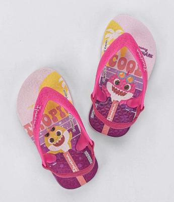 Chinelo Infantil com Elástico e Estampa Baby Shark - Tam 19 a 24