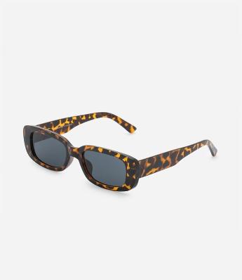 Óculos de Sol Retangular Pequeno com Estampa Animal Print