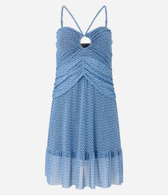 Vestido Curto em Tule com Alça Fina e Franzidos