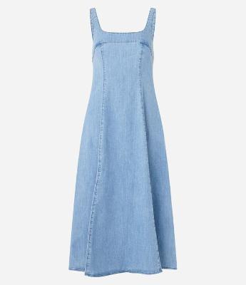 Vestido Midi em Jeans com Saia Evasê